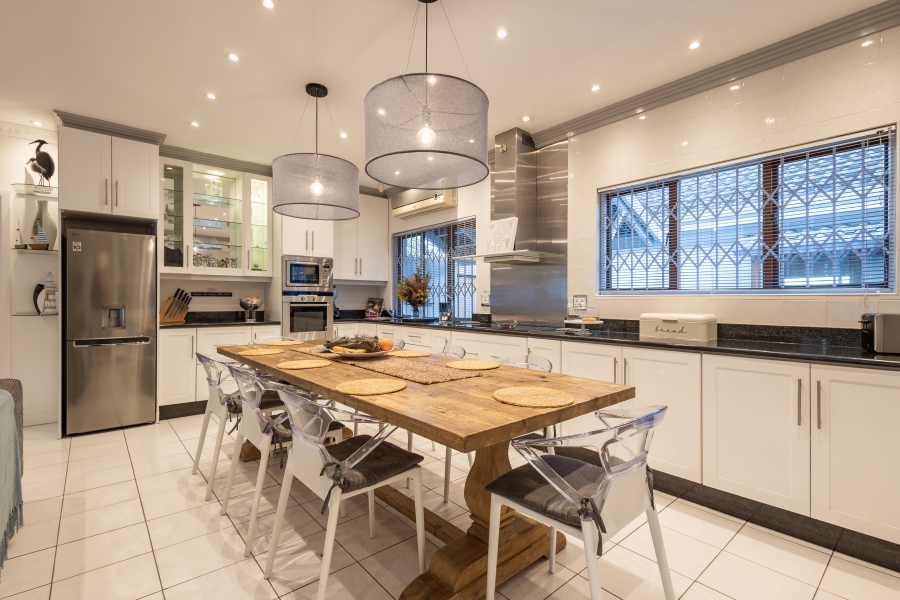 4 Bedroom Property for Sale in Lower Robberg Western Cape